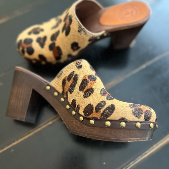 Penelope Chilvers cheetah clogs size 38 - Picture 2 of 4